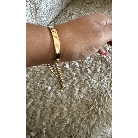 Henri Bendel Hinged Rose Gold bangle Bracelet - Picture 3 of 6